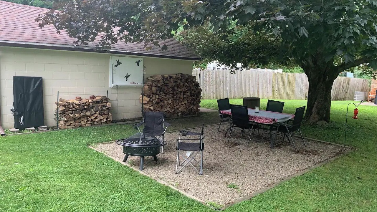 Photo of Outdoor in Girard