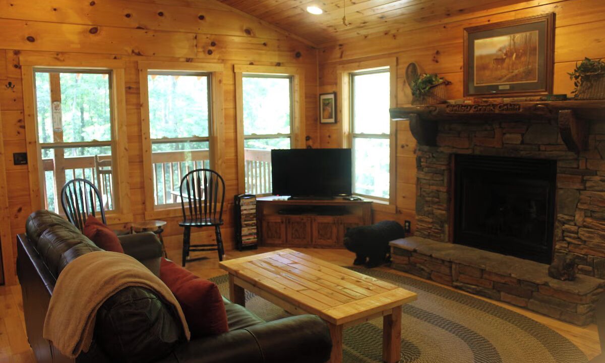 Photo of Livingroom in Robbinsville
