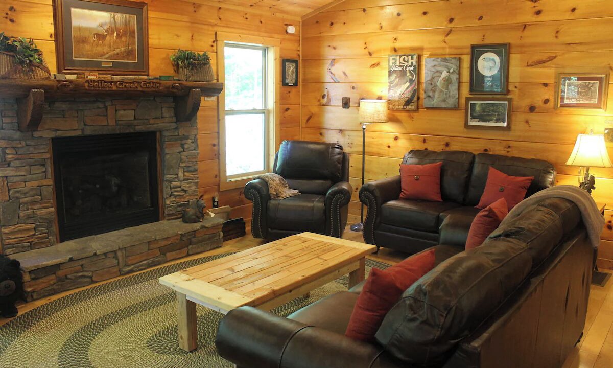 Photo of Livingroom in Robbinsville