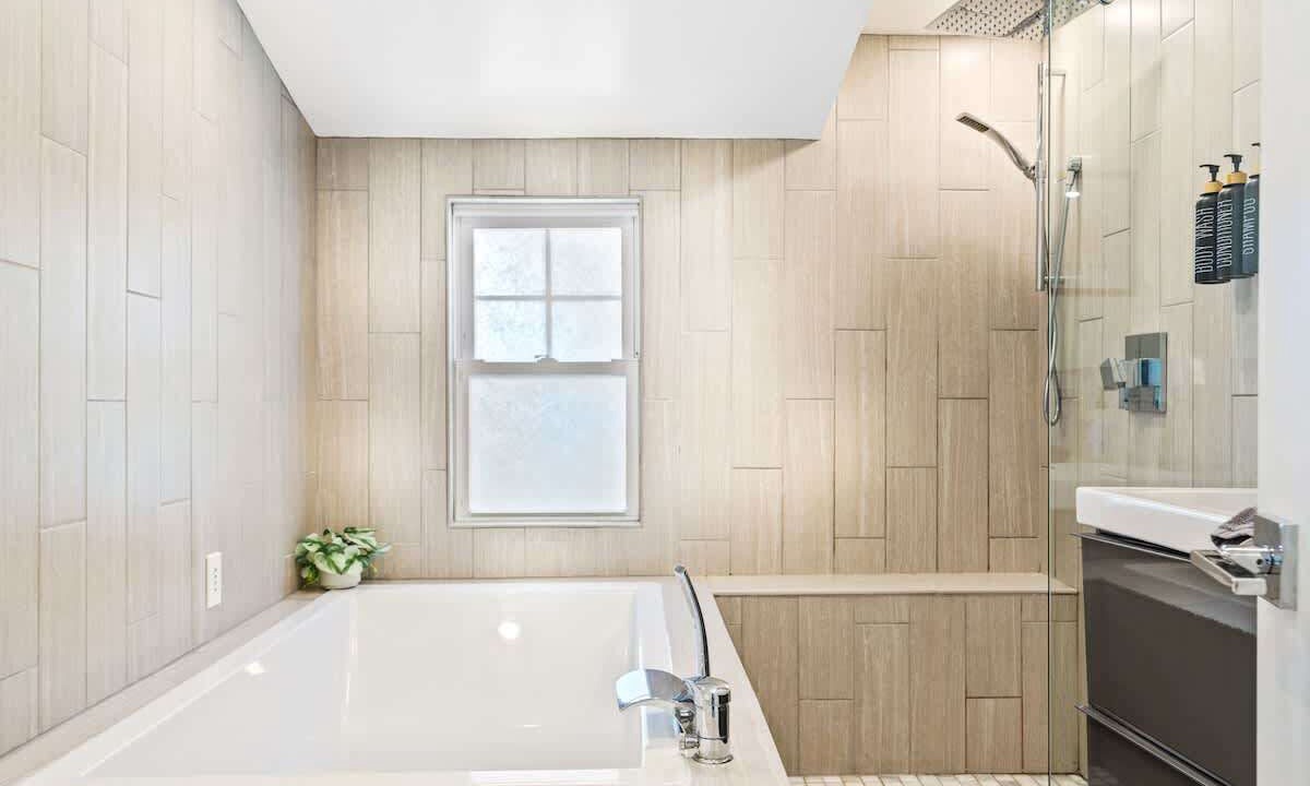 Photo of Bathroom in Oakdale