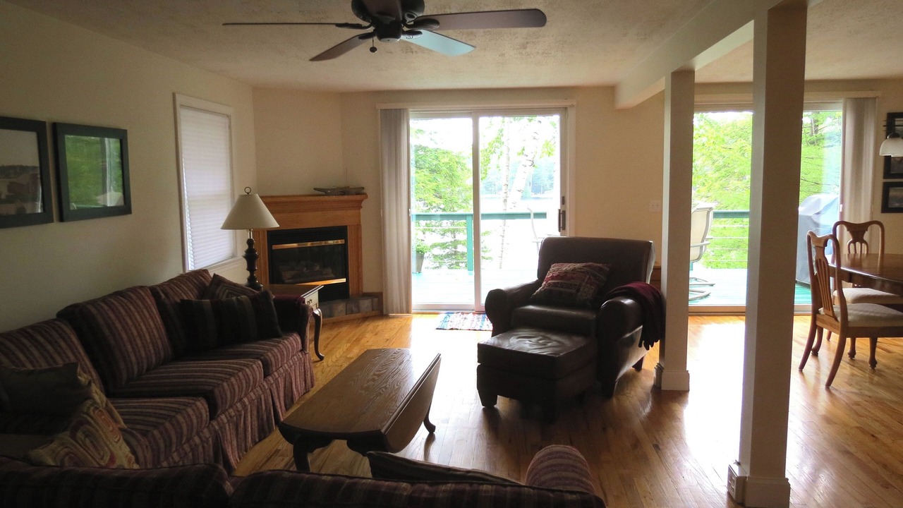Photo of Livingroom in Oakland