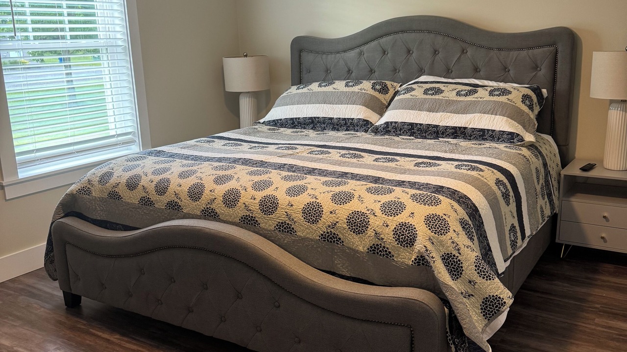 Photo of Bedroom in Oakland