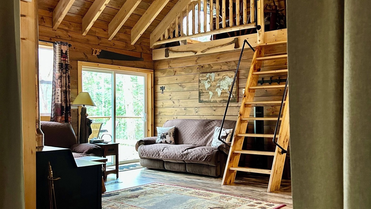 Photo of Livingroom in Clarington