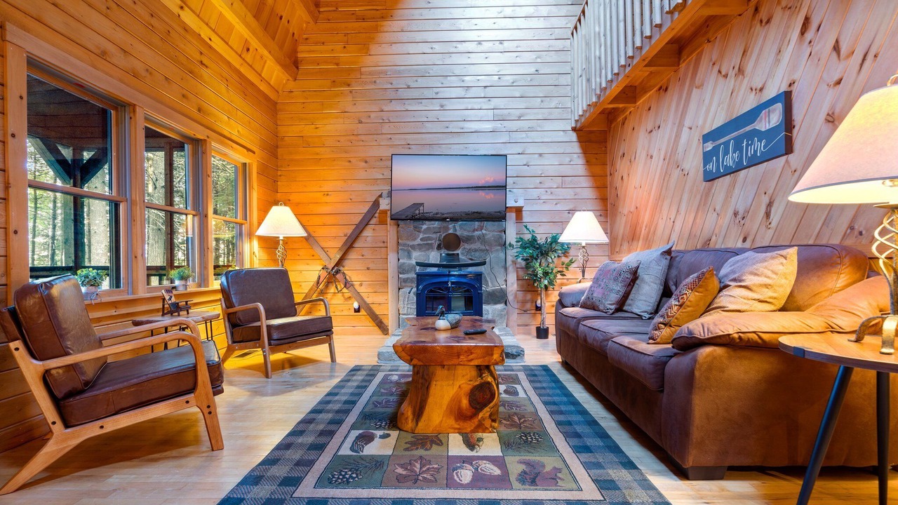 Photo of Livingroom in Ellsworth