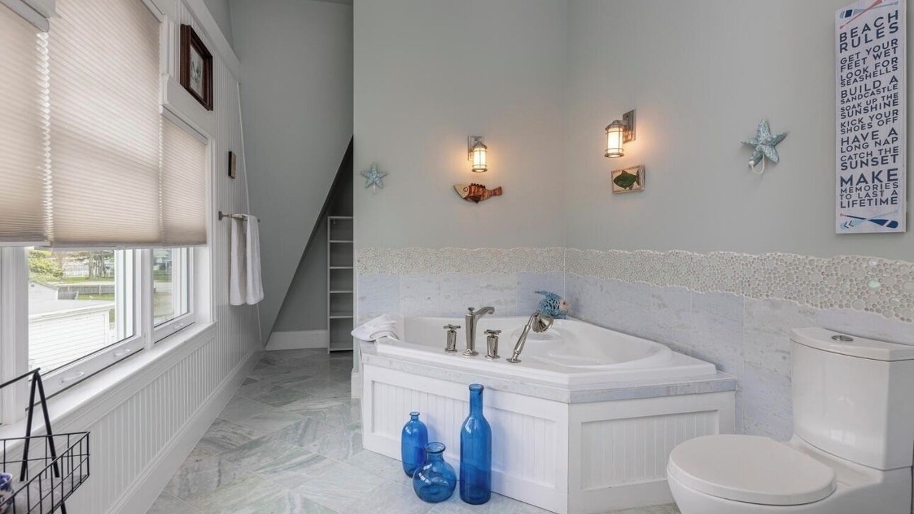 Photo of Bathroom in Pine Point