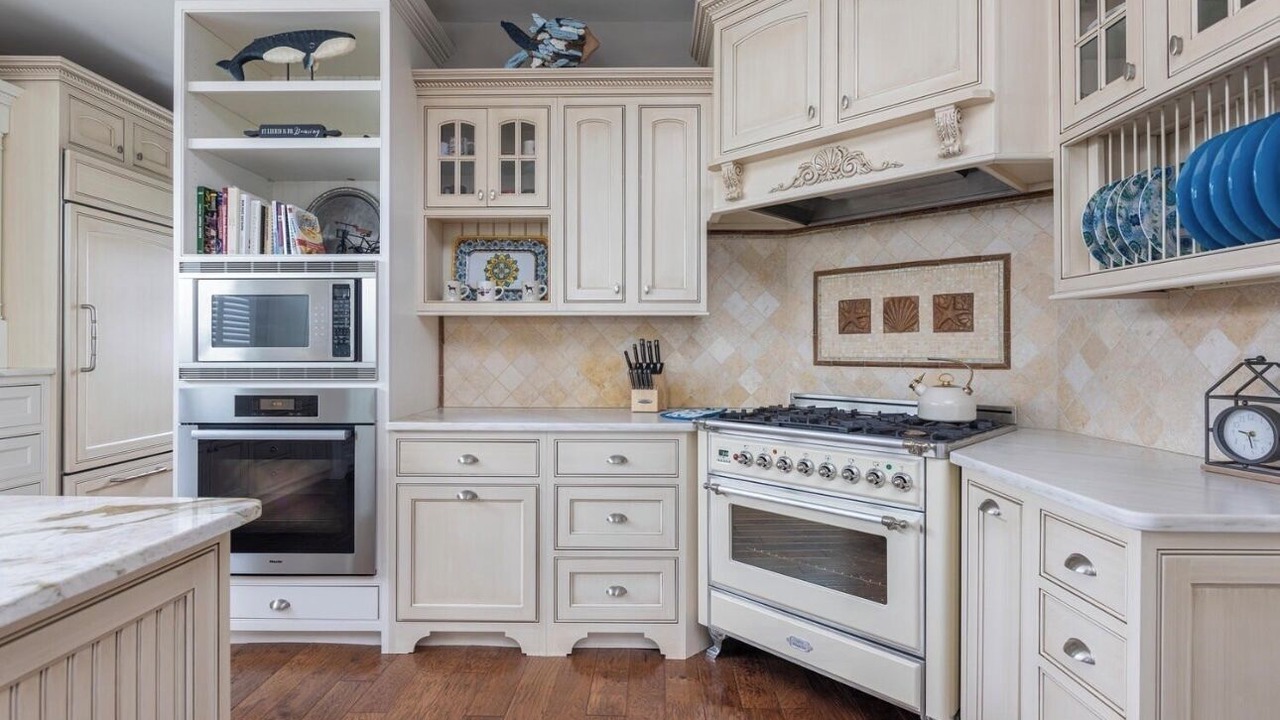 Photo of Kitchen in Pine Point