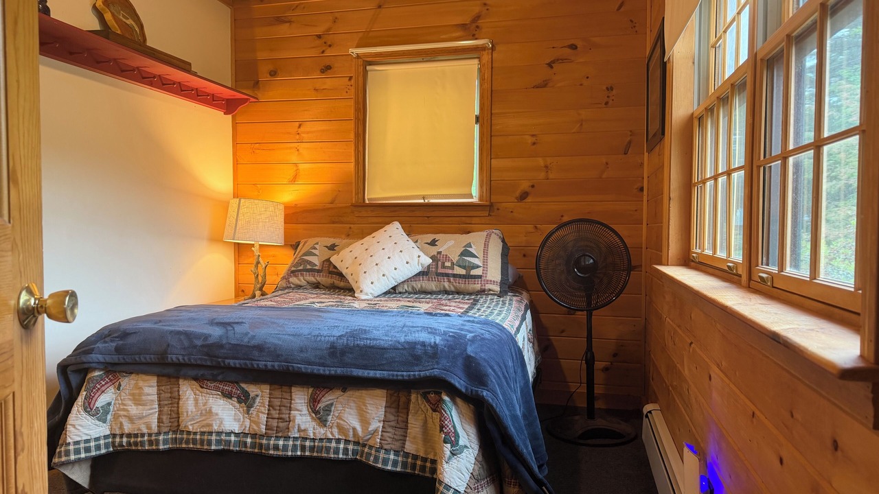 Photo of Bedroom in Caratunk
