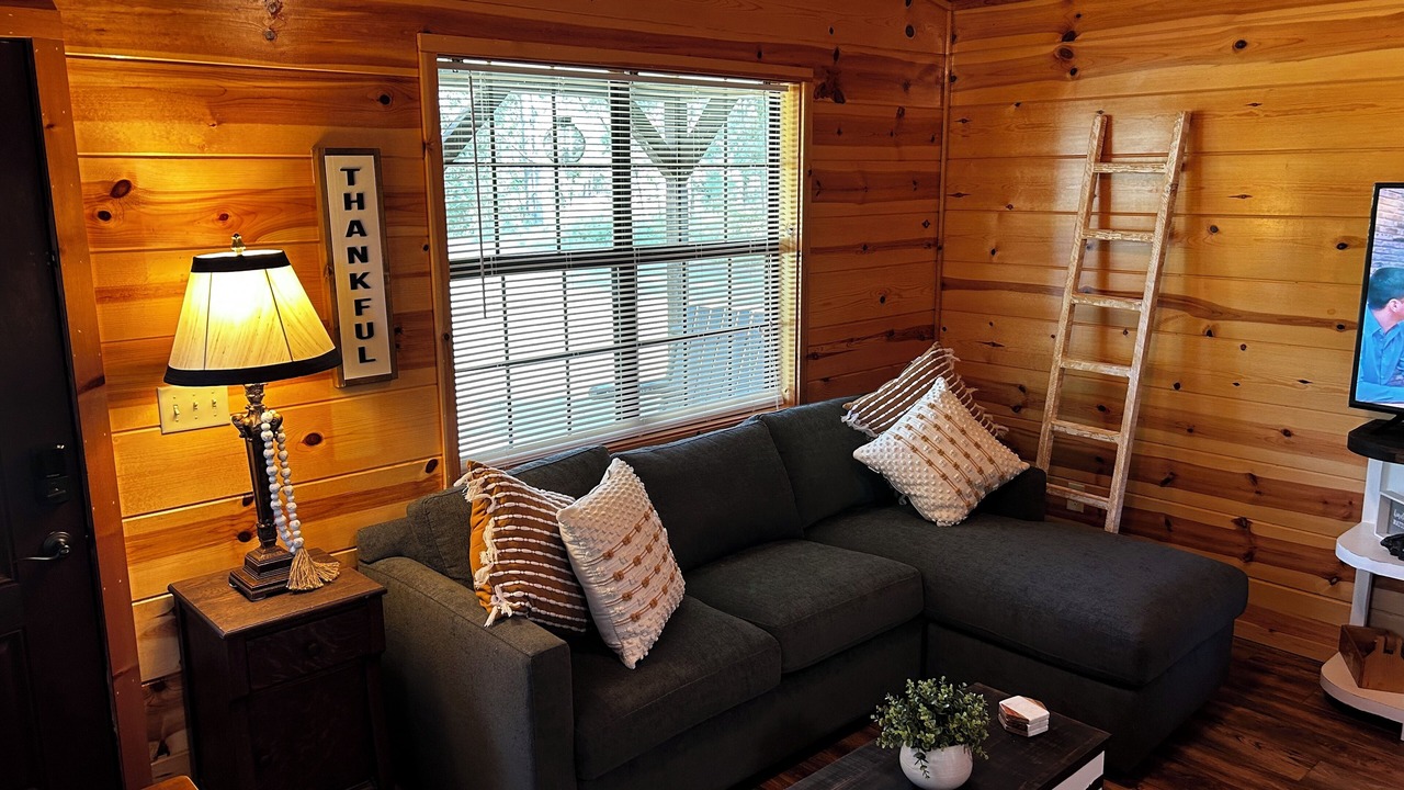 Photo of Livingroom in New Boston
