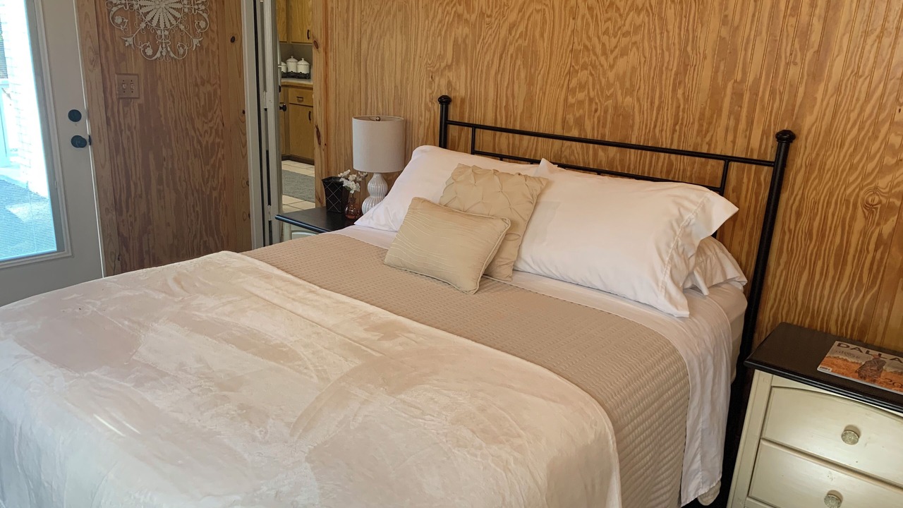 Photo of Bedroom in Redlick