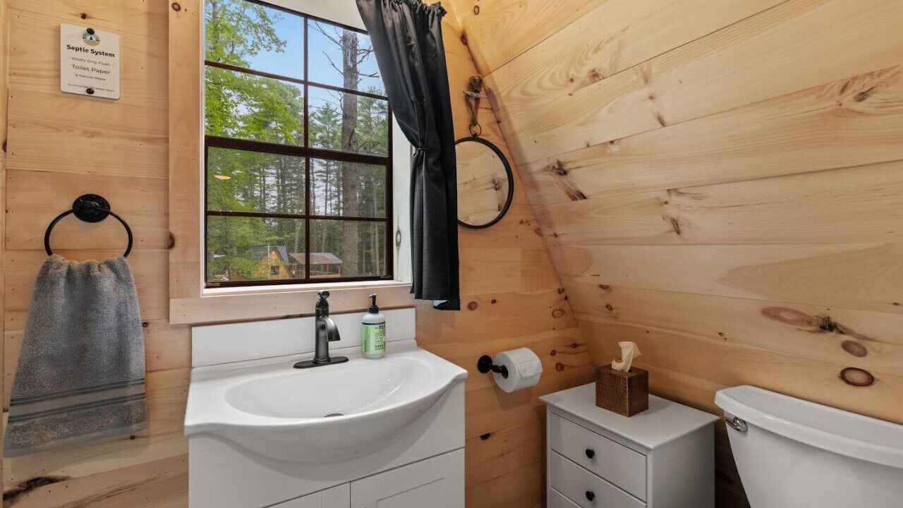 Photo of Bathroom in Oxford