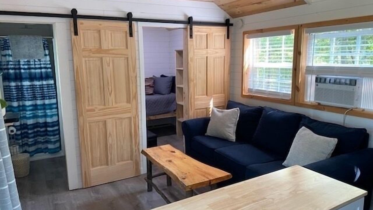Photo of Livingroom in Hammondsport