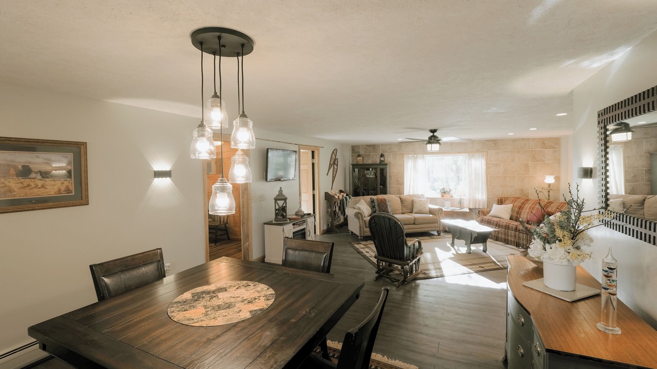 Photo of Livingroom in Corry