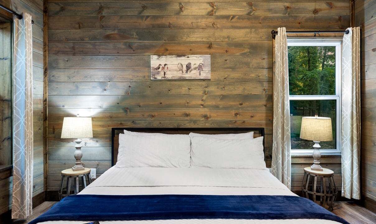 Photo of Bedroom in Hochatown