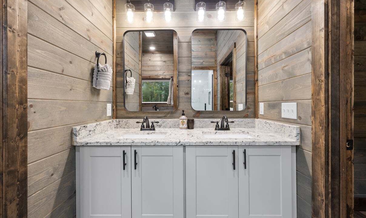Photo of Bathroom in Hochatown