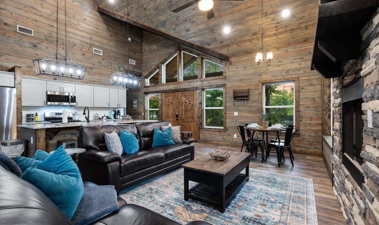 Photo of Livingroom in Hochatown