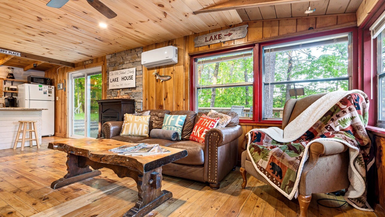 Photo of Livingroom in South Casco