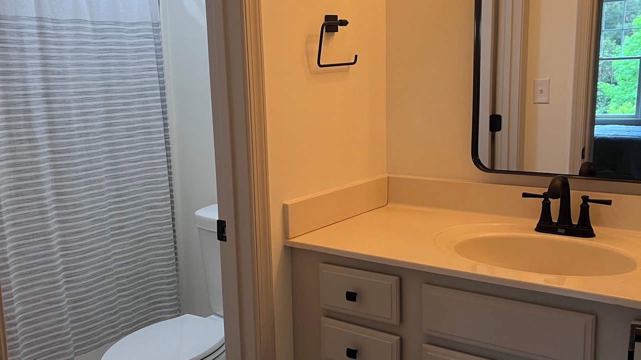 Photo of Bathroom in Sun Ridge