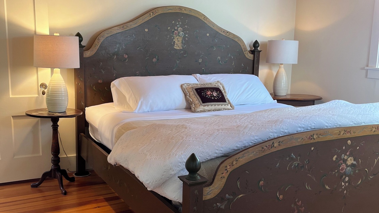 Photo of Bedroom in Isle of Springs