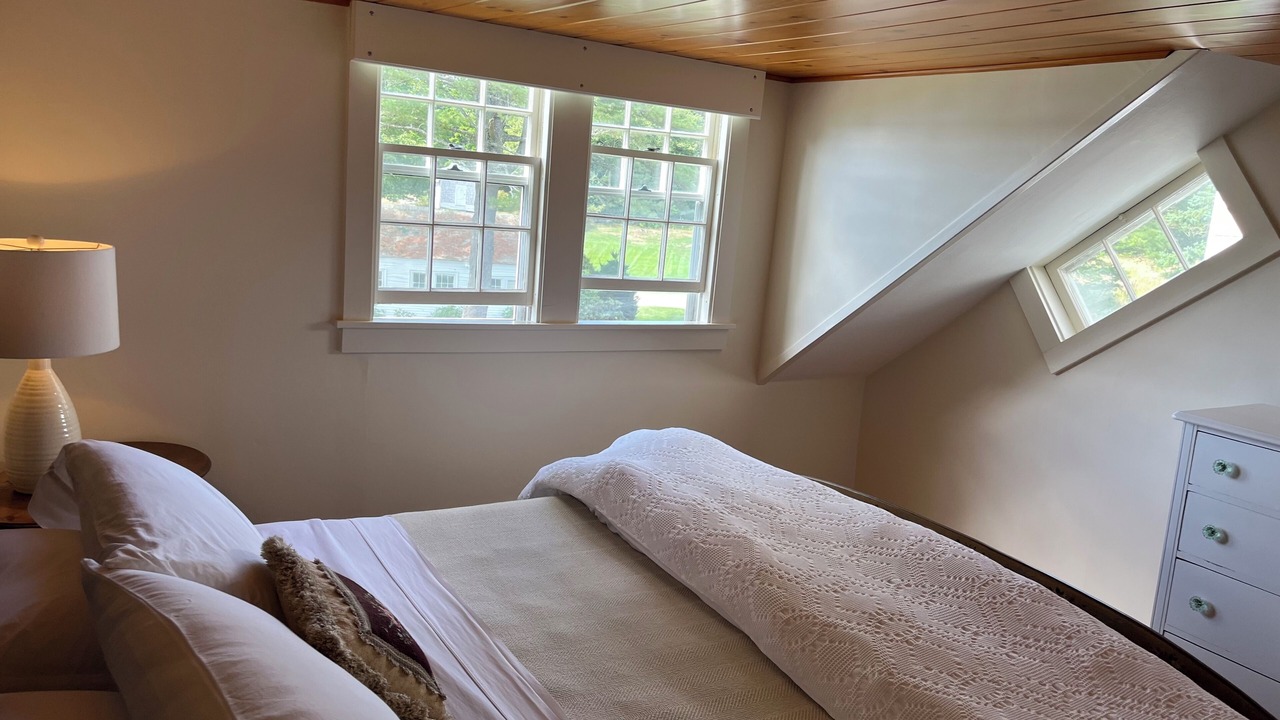 Photo of Bedroom in Isle of Springs