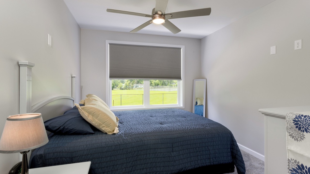 Photo of Bedroom in Lake Erie Beach