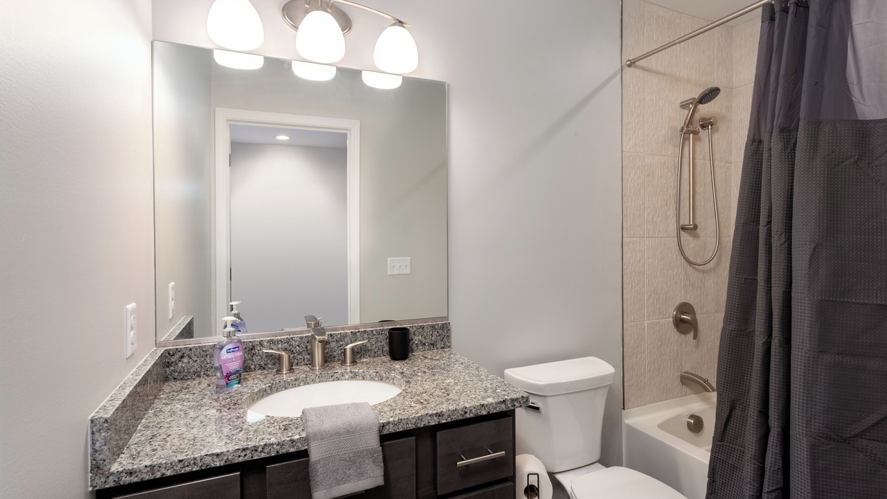 Photo of Bathroom in Lake Erie Beach