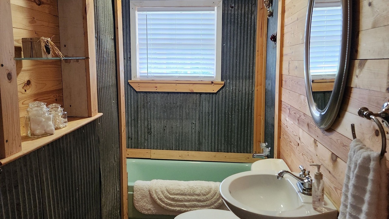 Photo of Bathroom in Wood County