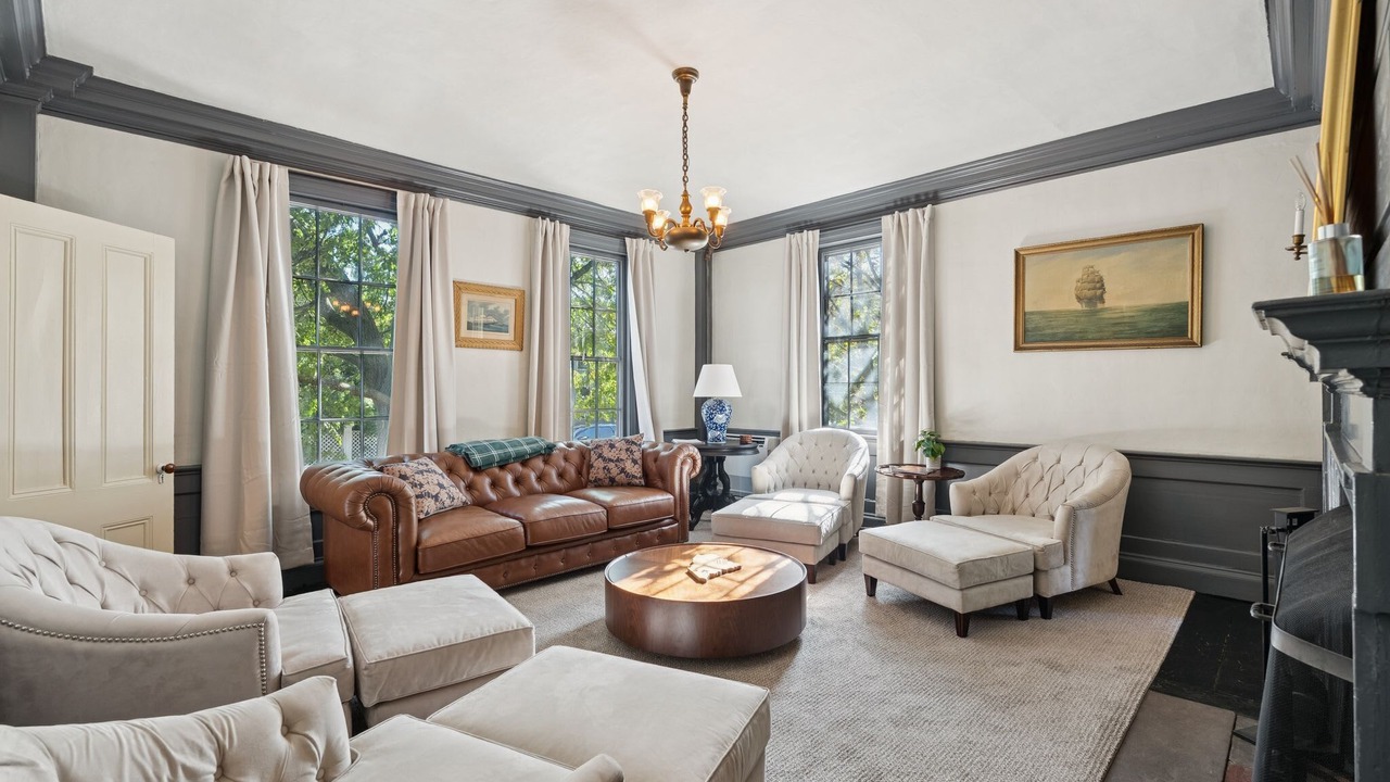 Photo of Livingroom in West End