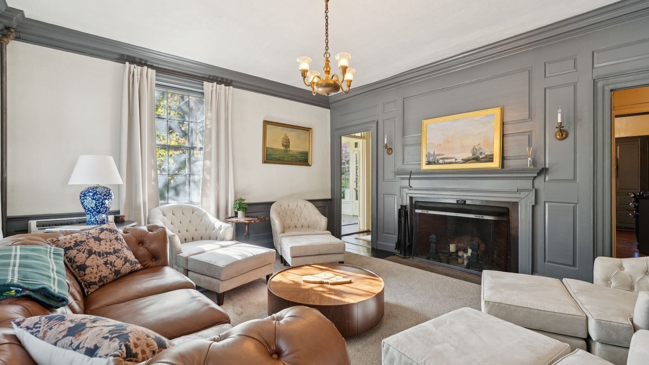 Photo of Livingroom in West End