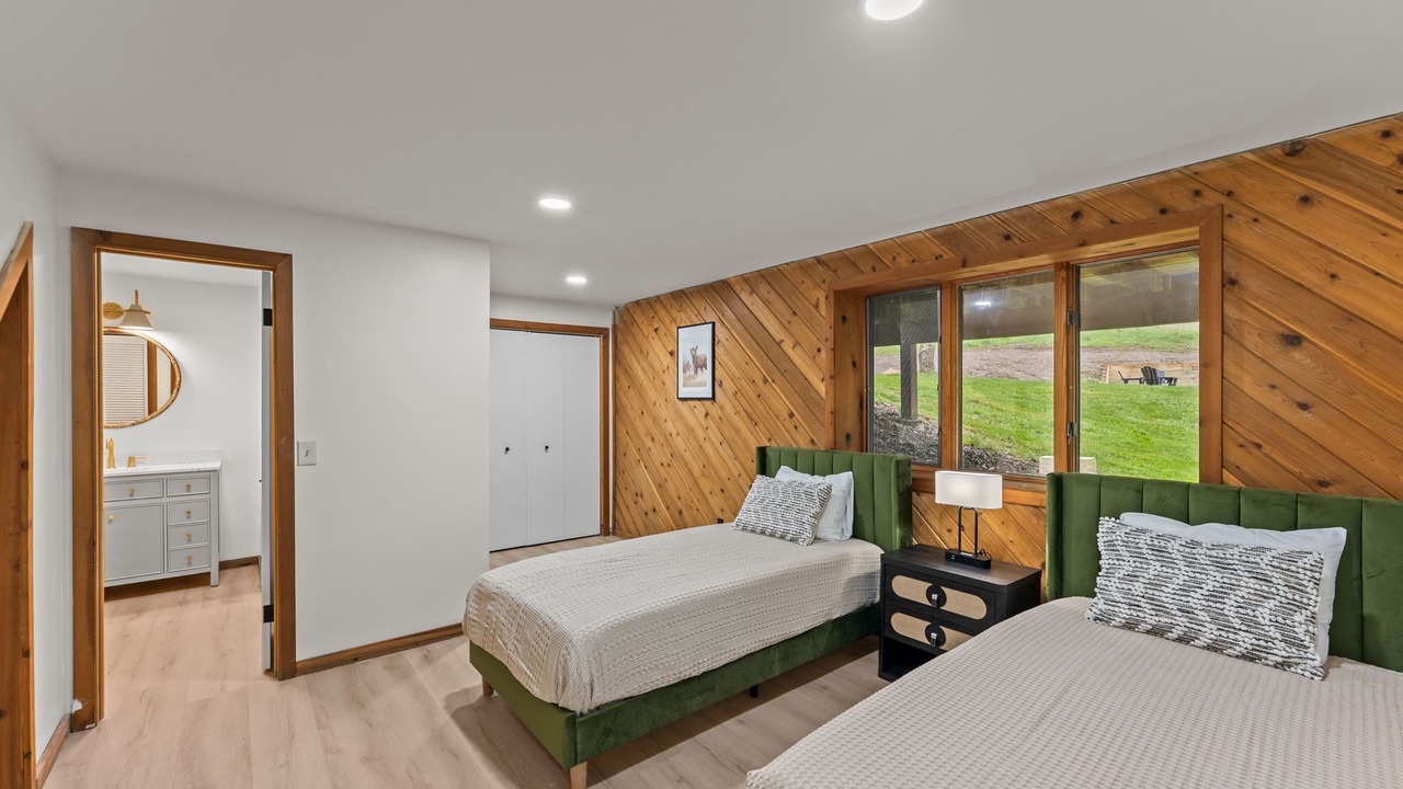 Photo of Bedroom in Ellicottville
