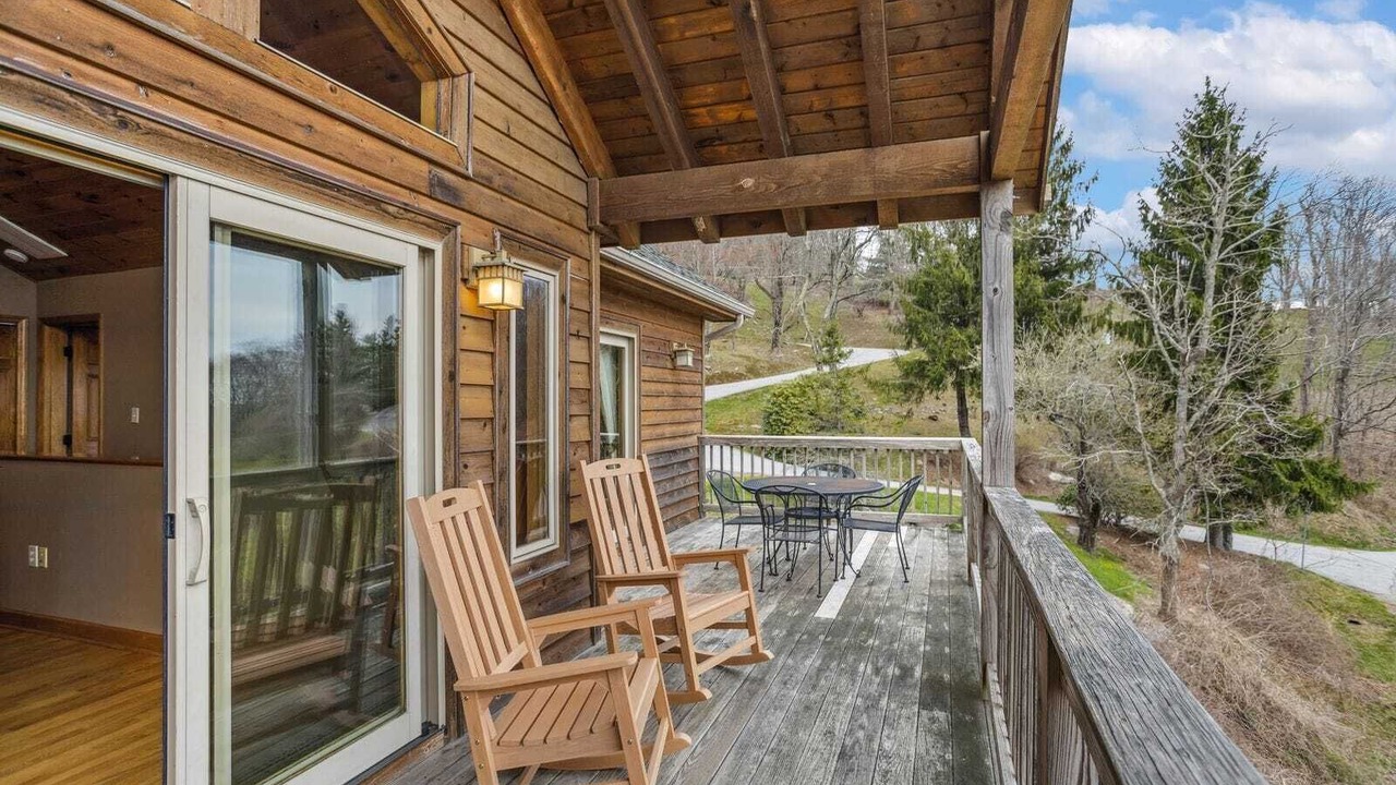 Photo of Others in Blowing Rock