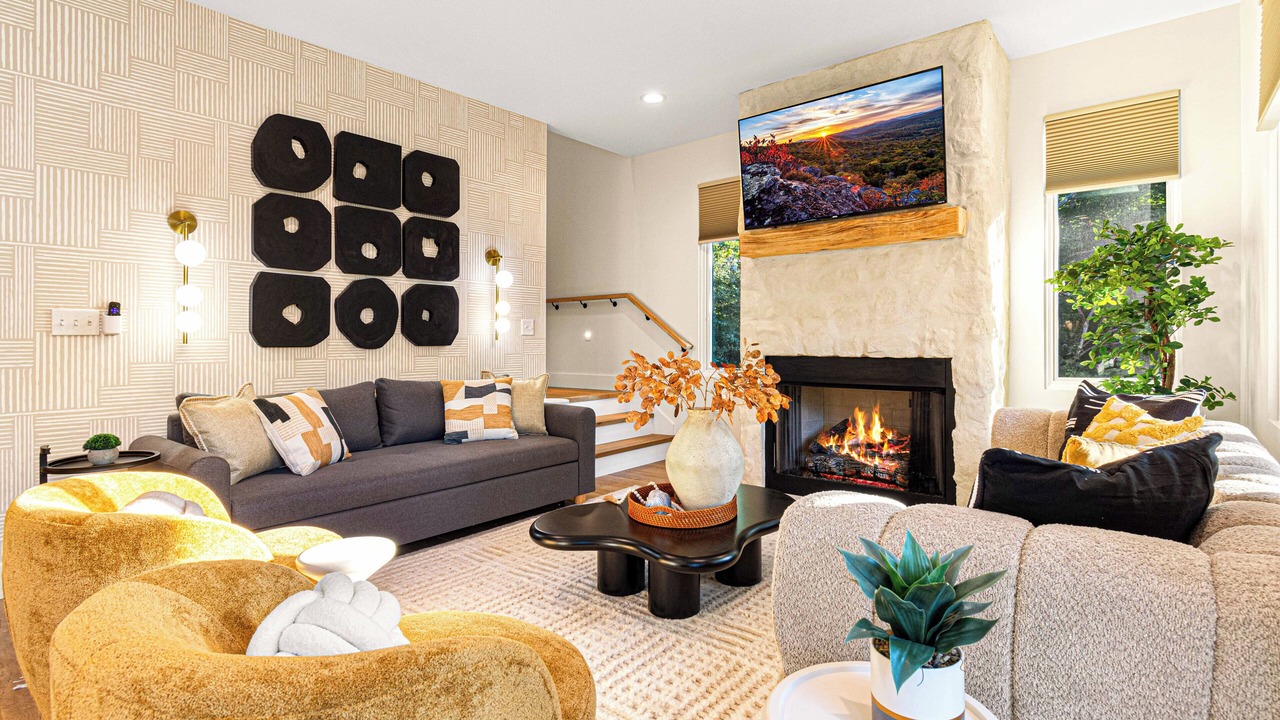 Photo of Livingroom in Swannanoa