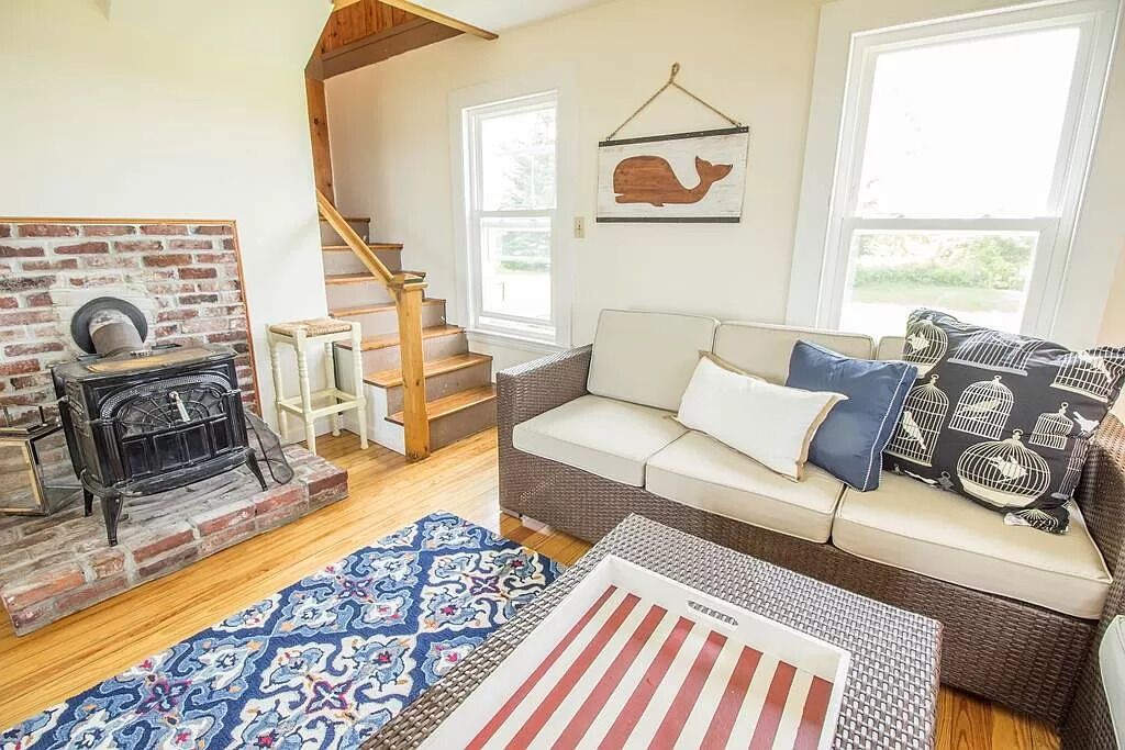 Photo of Livingroom in Cape Elizabeth