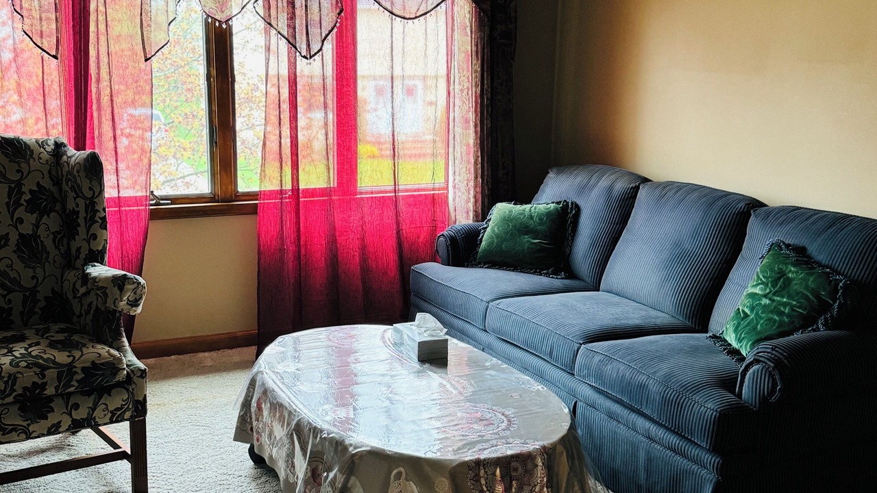 Photo of Livingroom in Cheektowaga