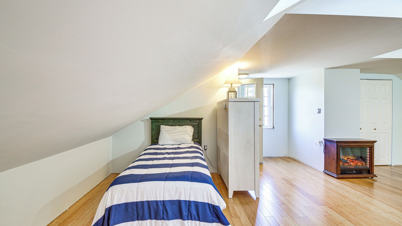 Photo of Bedroom in Friendship
