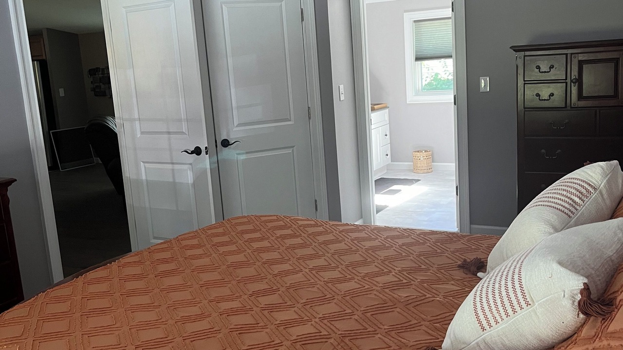 Photo of Bedroom in Greenfield Center
