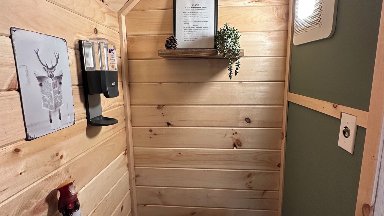 Photo of Bathroom in Athol