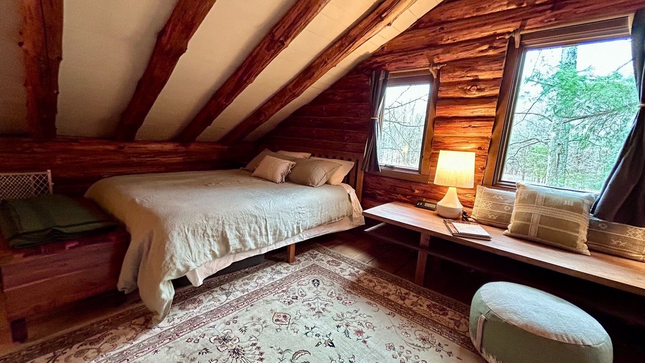Photo of Bedroom in Newfield