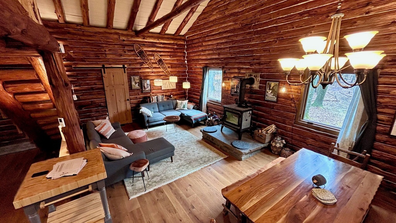 Photo of Livingroom in Newfield