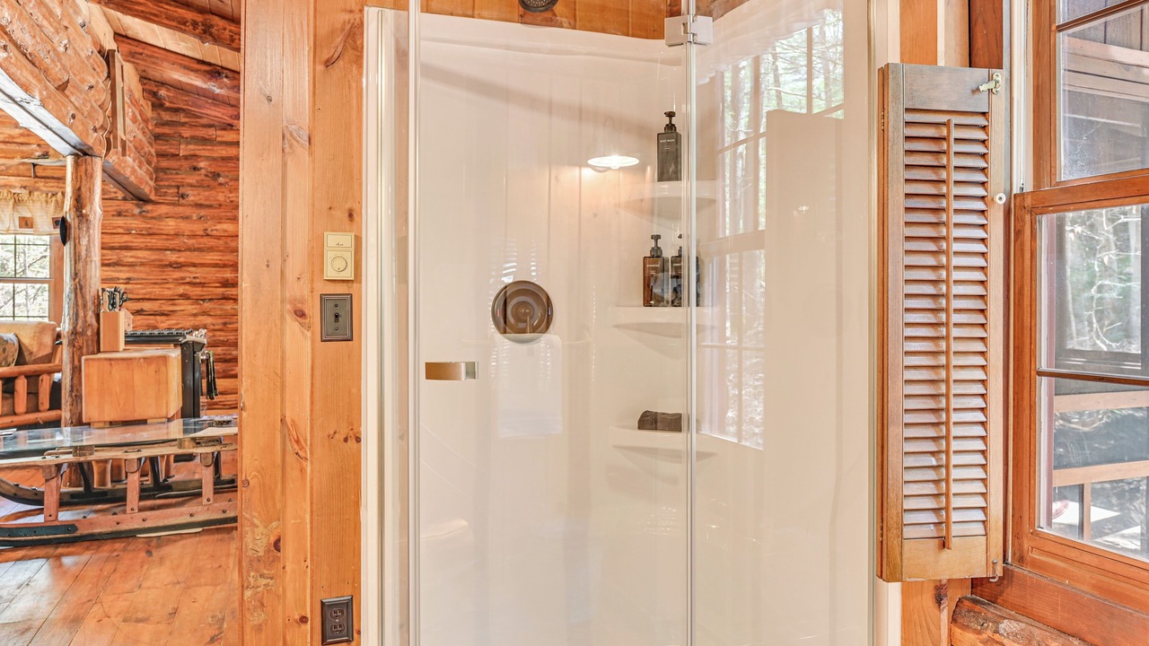 Photo of Bathroom in Lake Luzerne