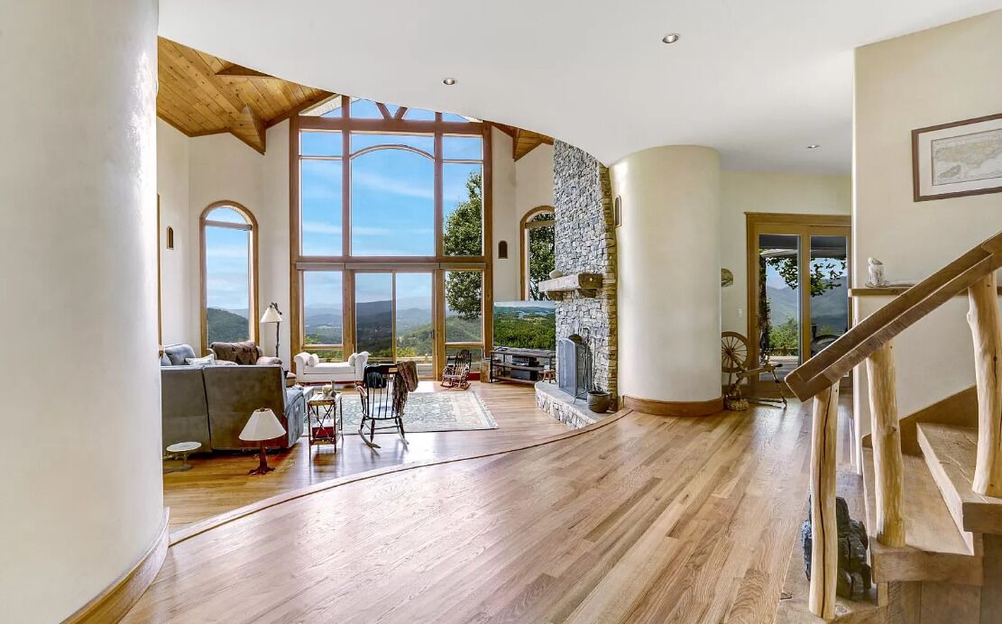 Photo of Livingroom in Hayesville