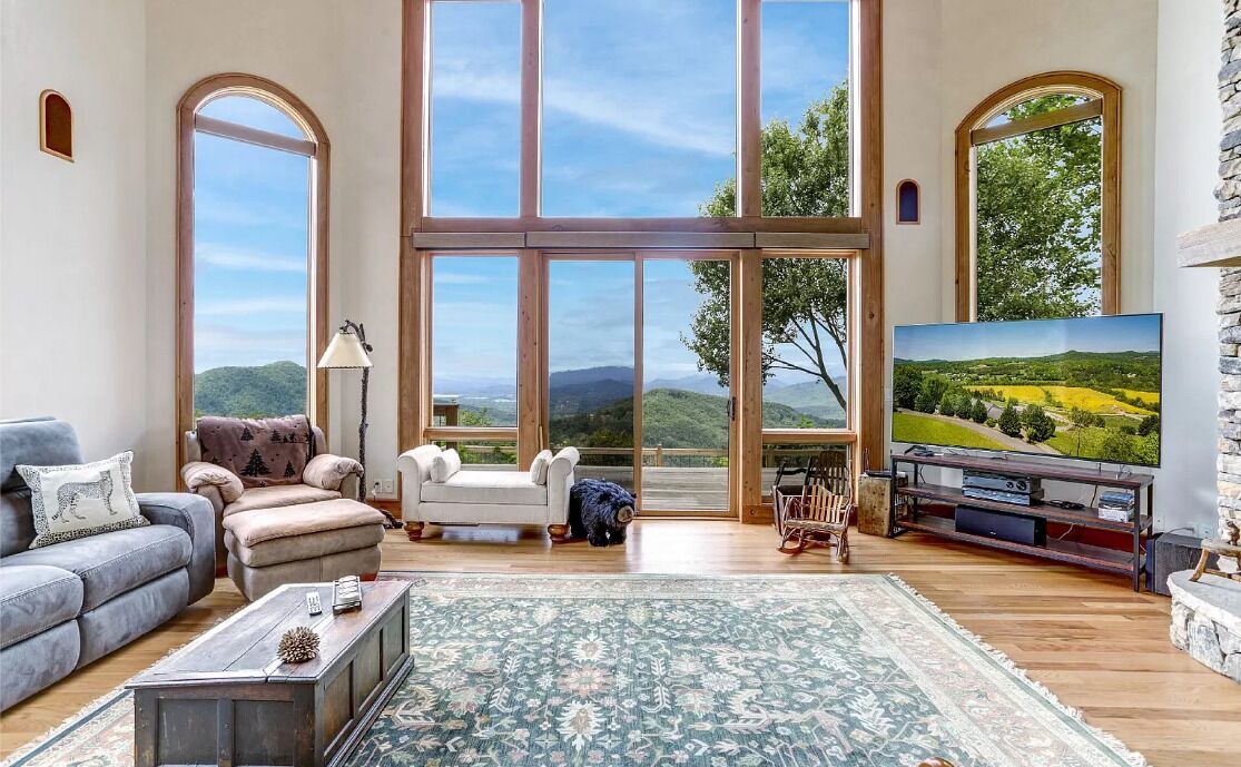 Photo of Livingroom in Hayesville