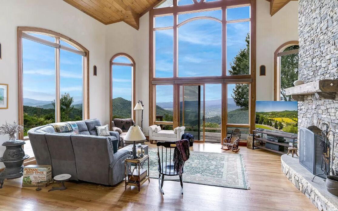 Photo of Livingroom in Hayesville