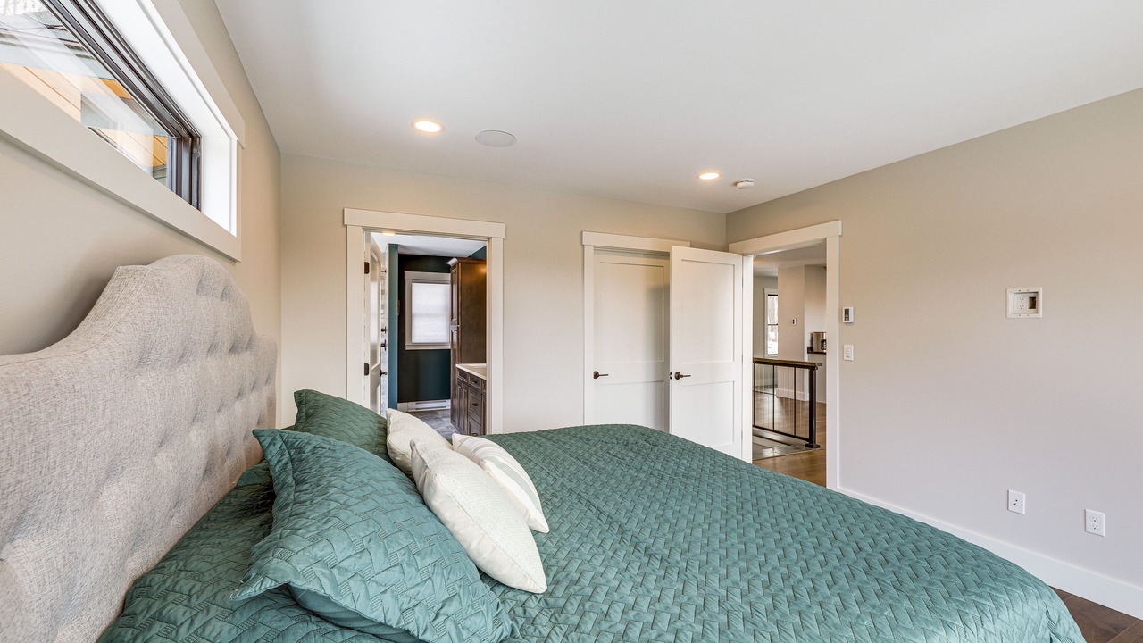Photo of Bedroom in Lovell