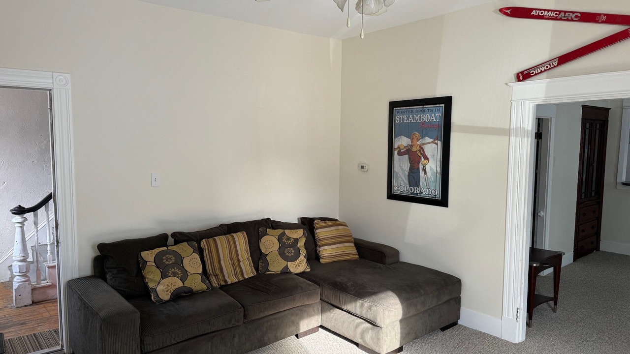 Photo of Livingroom in Auburn