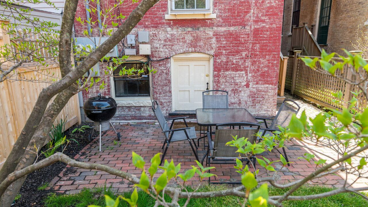 Photo of Outdoor in West End