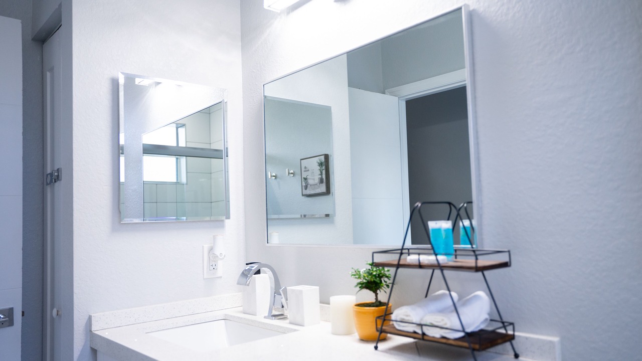Photo of Bathroom in Central Fort Lauderdale