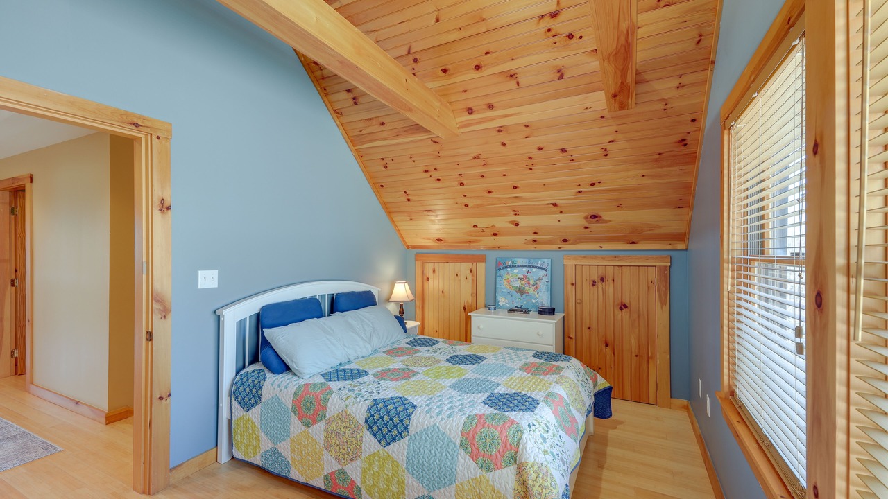 Photo of Bedroom in Harrison