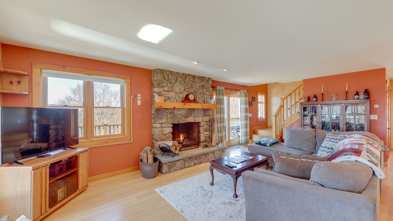Photo of Livingroom in Harrison