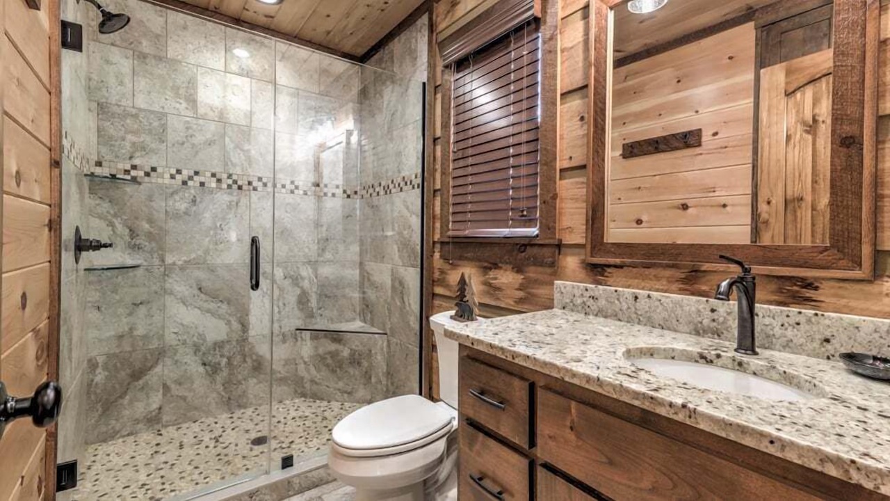 Photo of Bathroom in Raccoon Ridge
