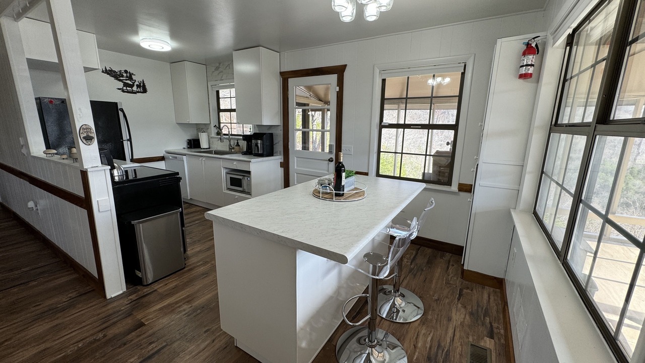 Photo of Kitchen in Hiawassee